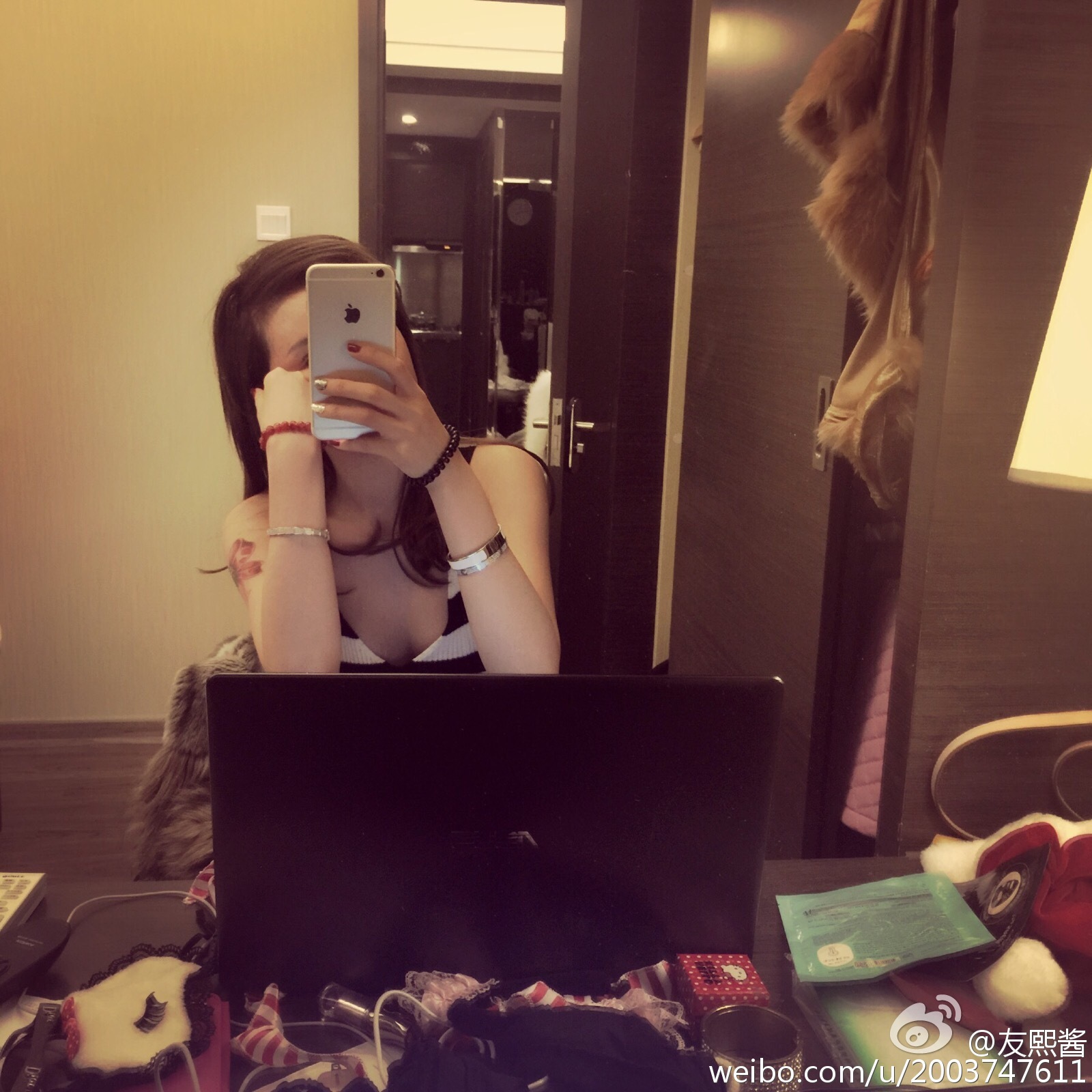 G罩美胸 火爆的辣子 友熙酱 微博自拍破解私密图片 1